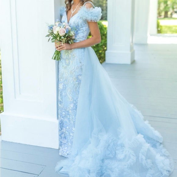 prom dress! - Picture 3 of 4